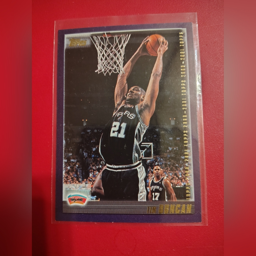 Tim Duncan 2000-01 Topps #60 San Antonio Spurs Basketball Card